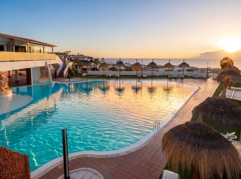 Sea view, Swimming pool