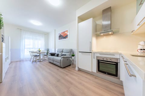 Kitchen or kitchenette, Living room
