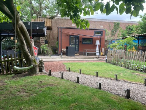 Tiny House Le Poulailler Campground/
RV Resort in Flanders