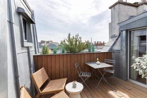 Patio, Day, View (from property/room), Balcony/Terrace