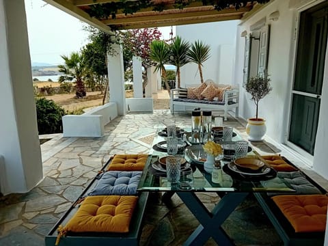 Patio, View (from property/room), Dining area, Garden view, Mountain view, Sea view