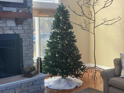 Main Destination by Juniper Holiday + Home House in Grand Beach