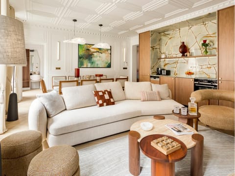 Kitchen or kitchenette, Living room, Dining area