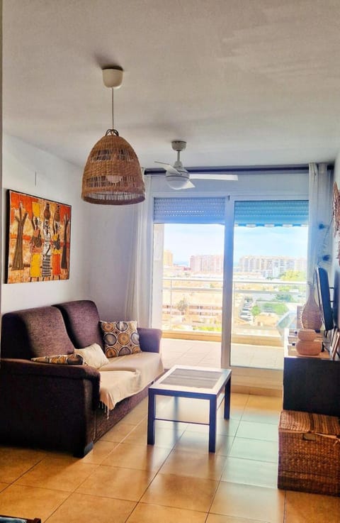 TV and multimedia, Living room, Seating area, air conditioner