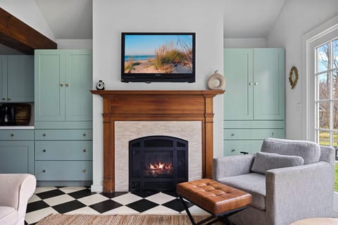 Rabbit Run by Juniper Holiday + Home House in Sawyer