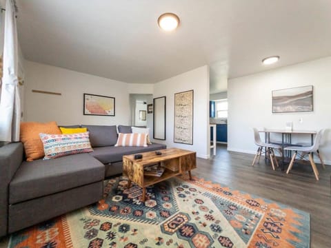 #StayInMyDistrict Walla Walla Wine Getaway House in College Place