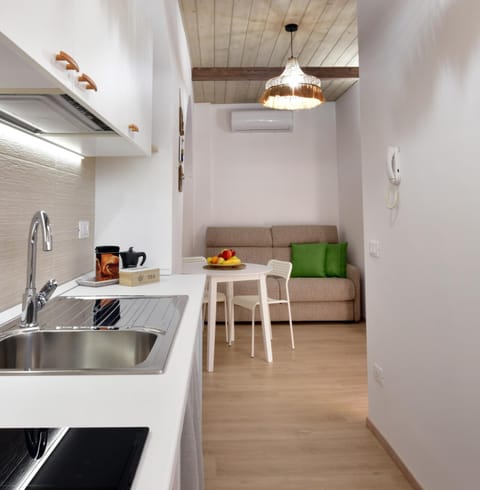 Kitchen or kitchenette, Living room
