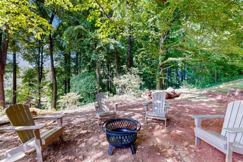 Valley View Lodge at Camp Rockmont House in Black Mountain