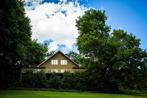Valley View Lodge at Camp Rockmont House in Black Mountain