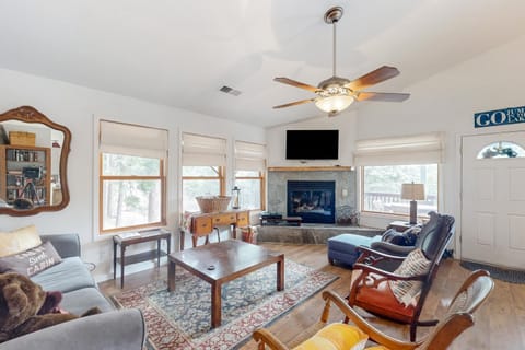 Under The Stars House in Shaver Lake