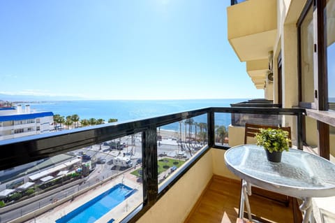 Balcony/Terrace, Pool view, Sea view