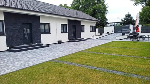 Garden, Garden view, Parking