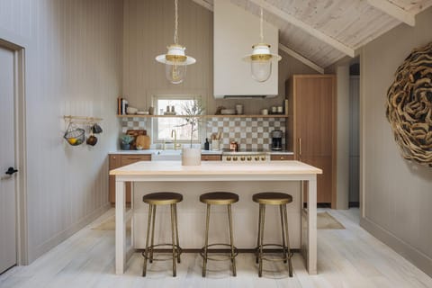 The Townie Cottages by Juniper Holiday + Home House in Chikaming Township