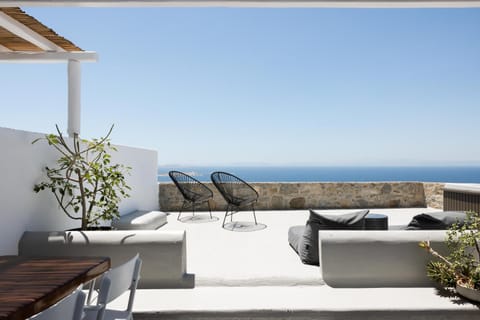 Hot Tub, Balcony/Terrace, Seating area, Sea view