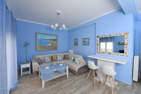 Blue Apartment Kyparissia Apartment in Messenia