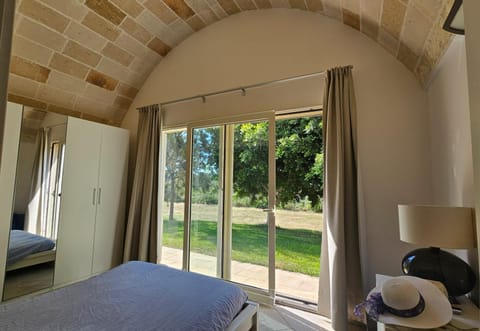 Bed, Garden, Photo of the whole room, Bedroom, Garden view