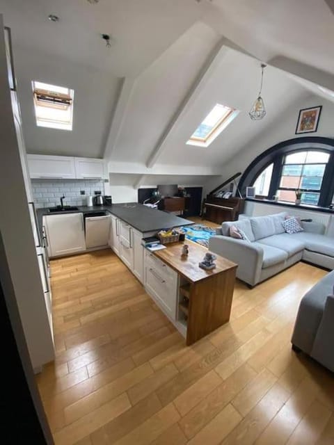 Kitchen or kitchenette, Living room, Dining area
