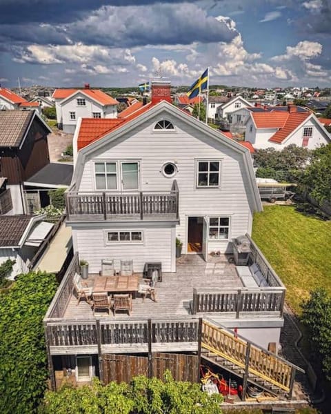 Property building, Neighbourhood, BBQ facilities, Garden, Garden view, wedding