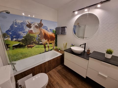 Toilet, Bathroom, Bath