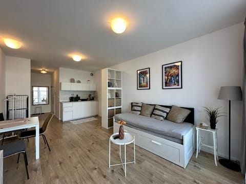Living room, Dining area, kitchen