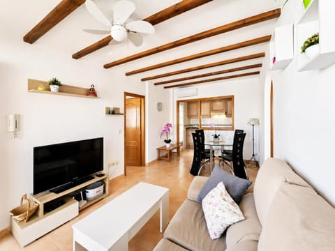 TV and multimedia, Living room, Dining area