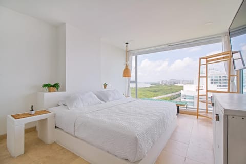 Bed, Natural landscape, View (from property/room), Photo of the whole room, Bedroom