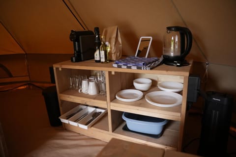 Coffee/tea facilities, Kitchen or kitchenette, heating, minibar, toaster
