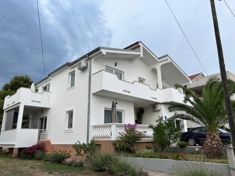 Apartman Marković Sea View Apartment in Zadar