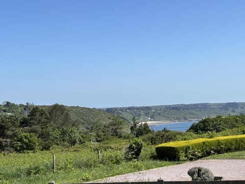 BOILLOT, Trebeurden in a quiet area with sea view House in Brittany