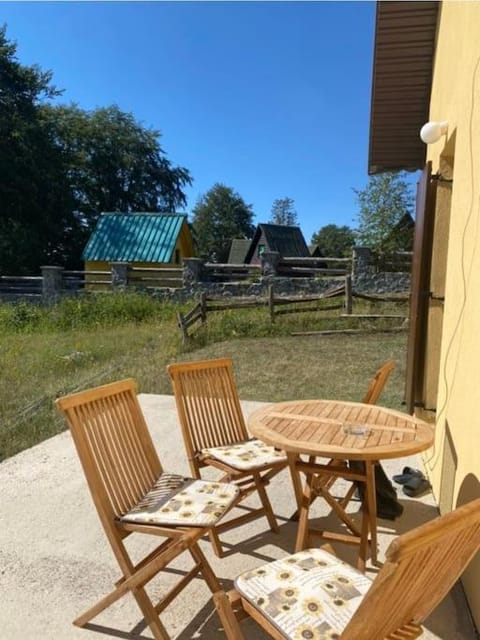 Enchanting chalet amidst impressive nature House in Montenegro