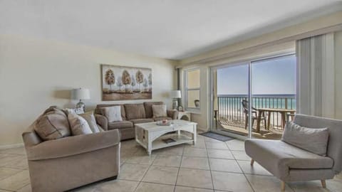 Day, View (from property/room), Living room, Seating area, Beach, Sea view