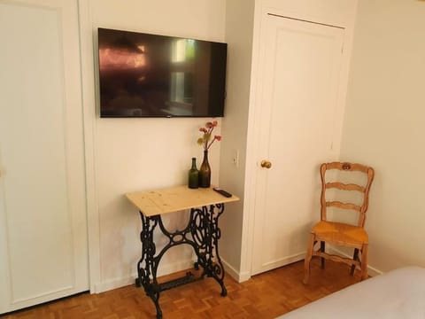 Les Pivoines Apartment in Jura