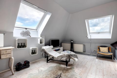 Property building, Living room