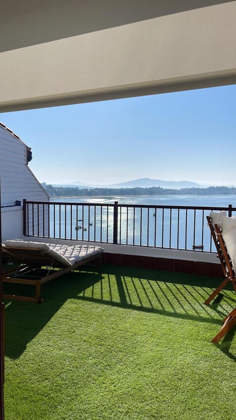 Day, Natural landscape, Balcony/Terrace, Sea view, sunbed