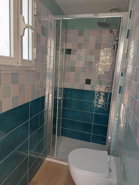 Characteristic Garibaldi Apartment in Bari