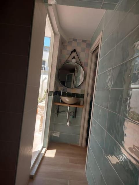 Characteristic Garibaldi Apartment in Bari