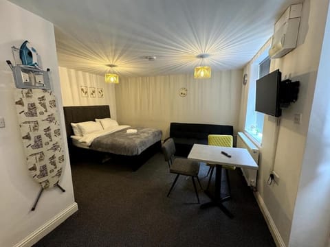 Luxury Studio Apartment Birmingham Apartment in Metropolitan Borough of Solihull