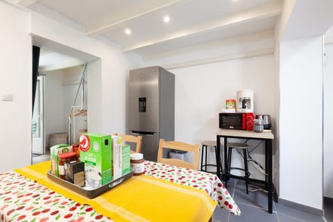 Living room, Bedroom