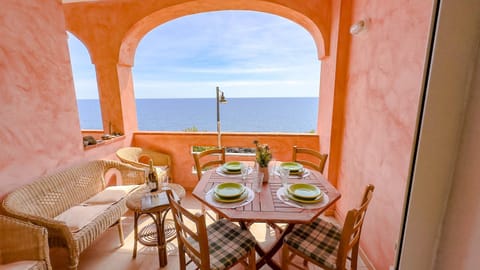 Balcony/Terrace, Dining area