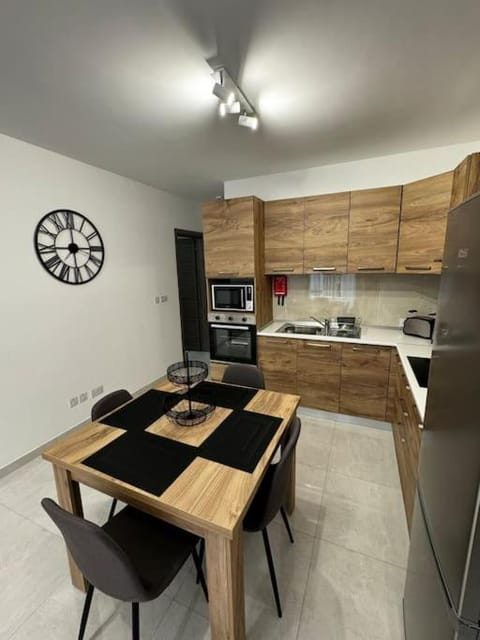 Sirius 2 Bedroom Apartment in Gzira Apartment in Sliema