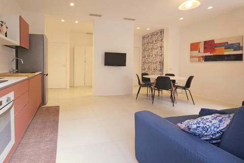TV and multimedia, Living room, Dining area