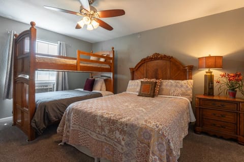 Walk-in - Pools Galore - Gated Community - Golf On-Site - FREE TICKETS INCLUDED - HHK-7 House in Hollister