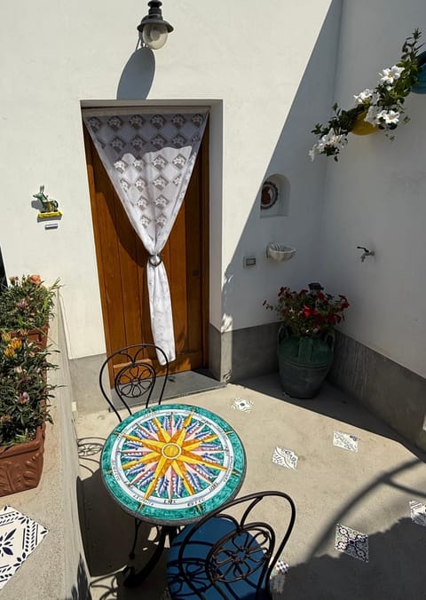 Resta cu mme House in Praiano