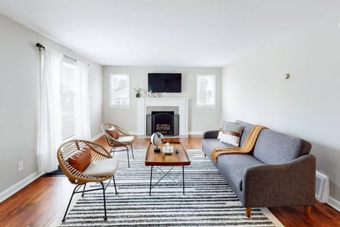 Football Hall of Fame Hideaway-Cozy and Convenient House in Canton