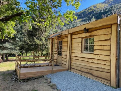 La Cabane trappeur House in Les Vans