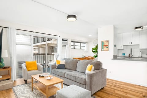Living room, Dining area, kitchen