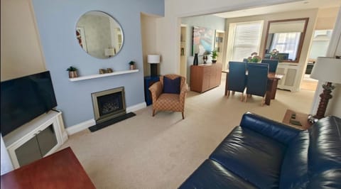 Santa Fe Newlyn-Sleeps 4 House in England