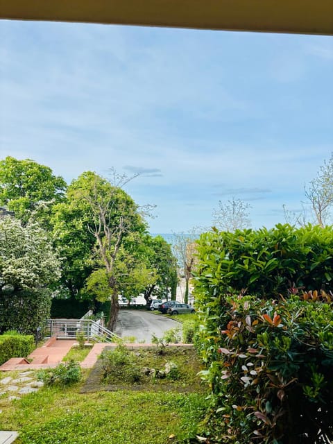 APPARTAMENTO -B- VISTA MARE con 2 camere da letto-Residence Azzurro Apartment in Gabicce Mare