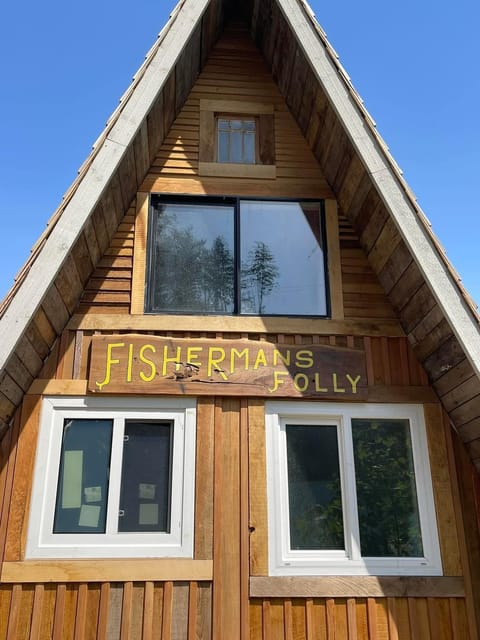 Fishermans Folly Chalet in Vancouver Island