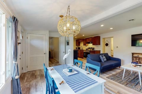 Atwood Breeze-Tranquil Lake Escape House in Ohio